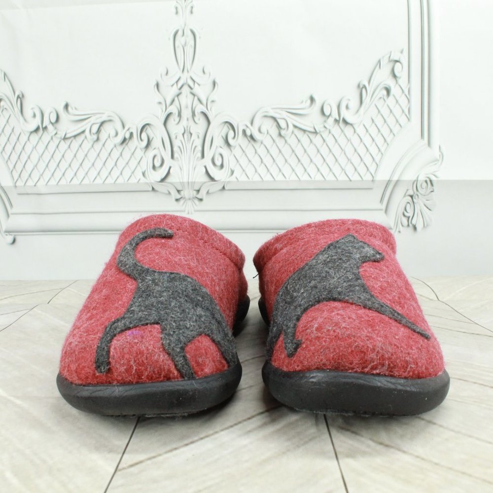 LL BEAN Women's Red Cat Motif Daybreak Scuffs Lined Wool Slippers Size 6 M - Picture 1 of 8